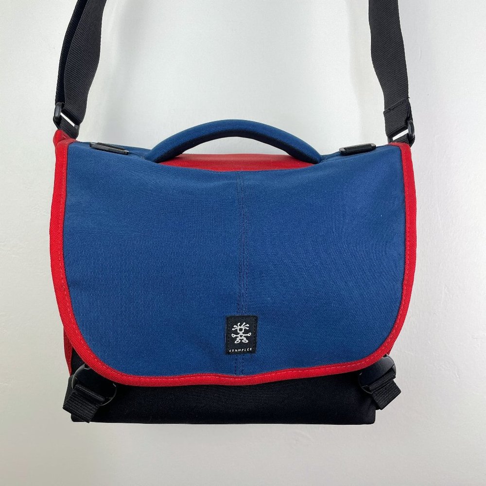 Crumpler 6 Million Dollar Home Shoulder Bag for Compact Digital SLR Camera Bag